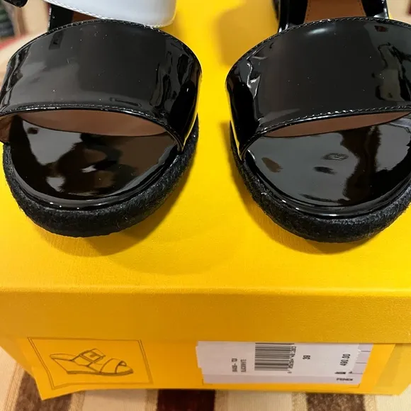 FENDI NIB AUTHENTIC WHITE &amp; BLACK GENUINE PATENT LEATHER WEDGE HEEL SANDALS