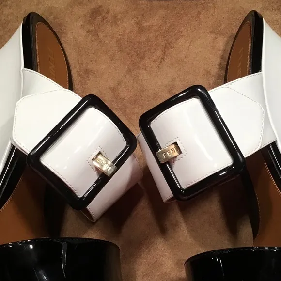 FENDI NIB AUTHENTIC WHITE &amp; BLACK GENUINE PATENT LEATHER WEDGE HEEL SANDALS