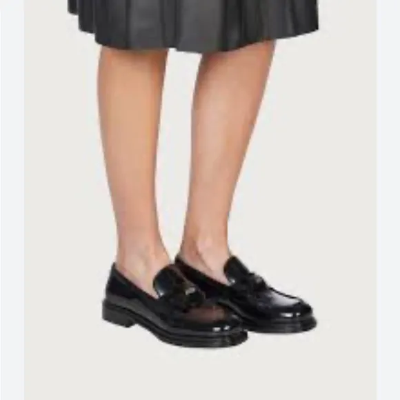 Ferragamo Women’s Black Loafers 1/2 Size Off 6 1/2 &amp; 7 Odd Size Retail $995.00