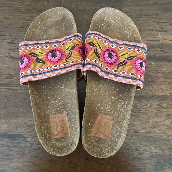 Figue Women's Noona Cork Floral Embroidered Slides Boho Sandals Size 7 1/2