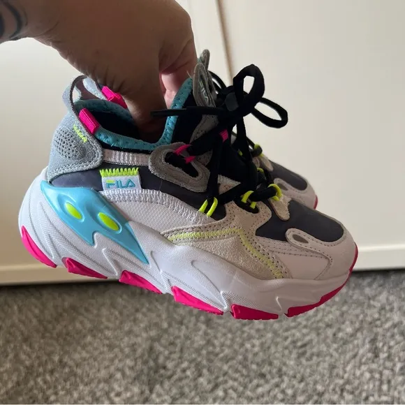 Fila Girls Toddler Kids NWOT Ray Tracer Bright Colors Sneakers‎ Size 10.5