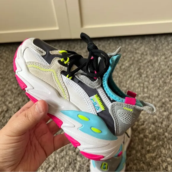 Fila Girls Toddler Kids NWOT Ray Tracer Bright Colors Sneakers‎ Size 10.5