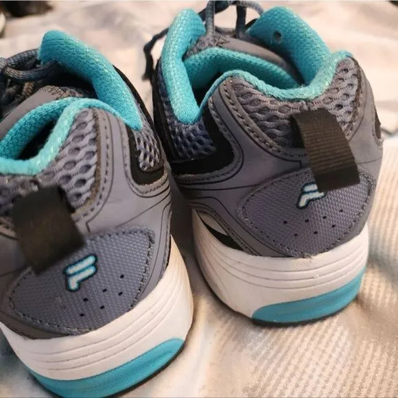 Fila Women's Sneakers, Size 7.‎ Like New. Comfy. Walk or Run