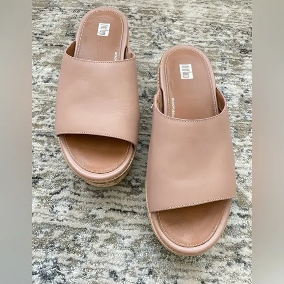 Fitflop Eloise Leather Sandals Size 9 Platform Slides Cork Wedge Beige/pink