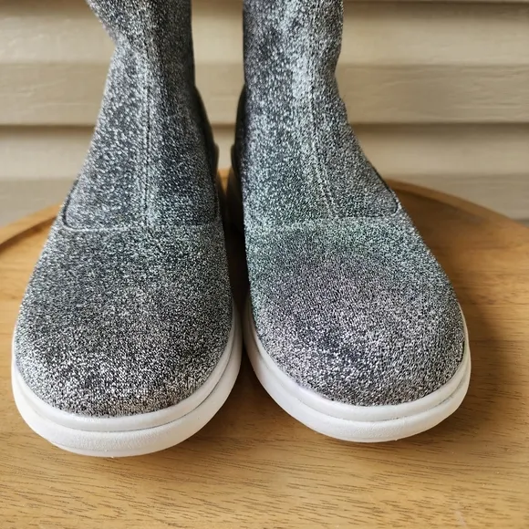 Fitflop Limited Edition Loosh Luxe Lurex knit high top sneakers 8