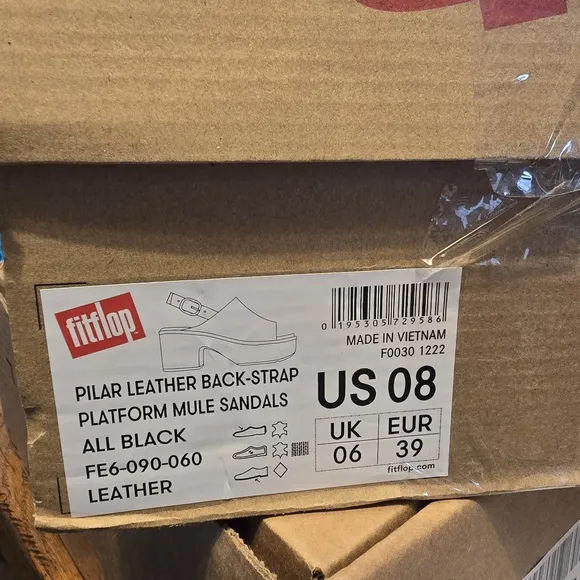 FitFlop Pilar Leather Slingback-Strap Platform Sandals NWT in Box Black Size 8