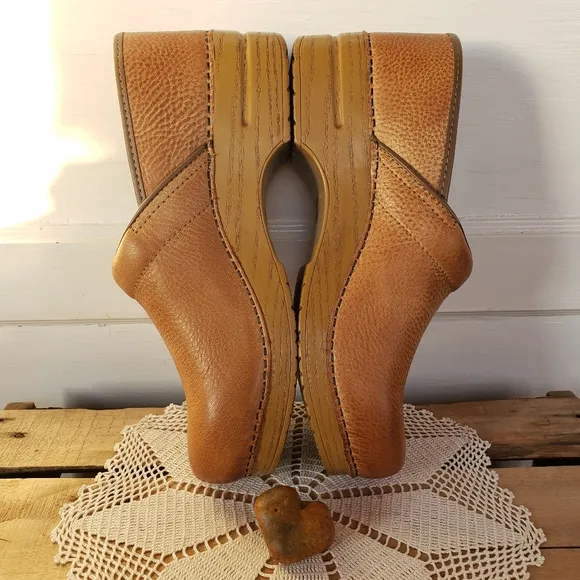 🌿FLASH🌟SALE🌿Honey Dansko Pro Clogs Burnished Distressed Leather Boho 12.5-13