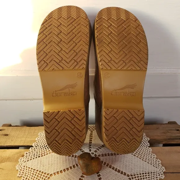 🌿FLASH🌟SALE🌿Honey Dansko Pro Clogs Burnished Distressed Leather Boho 12.5-13