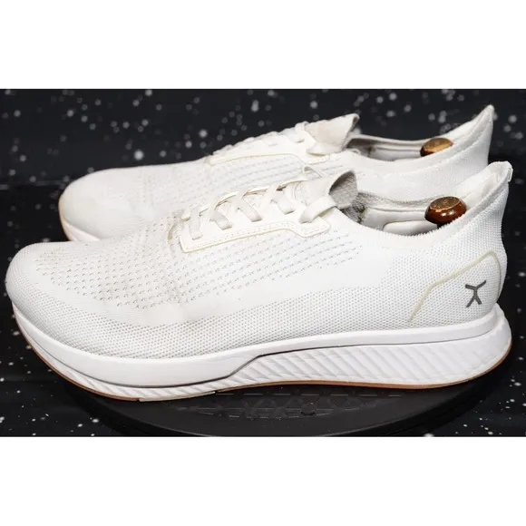 Flux Adapt Runner Sneakers Unisex US Mens 9.5 White Knit Low Top Athletic Shoes