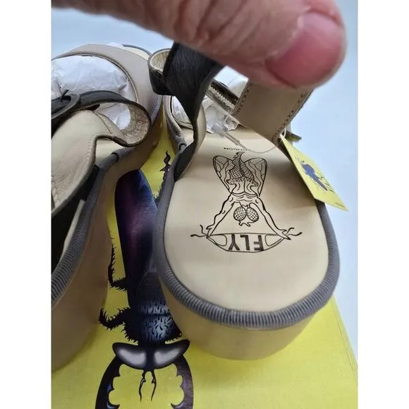 Fly London Beige &amp; Black Slingback Sandals EU 39 UK 6 USA 8 Women Leather Adjust
