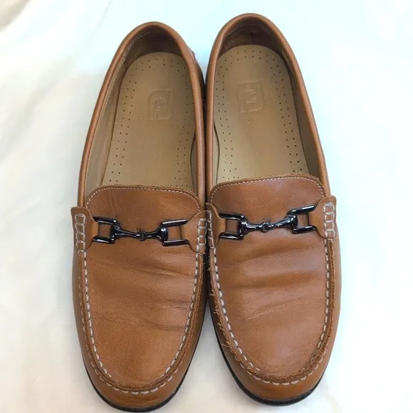 Footjoy men's Club Casual Buckle loafers 9 1/2 M NWOB