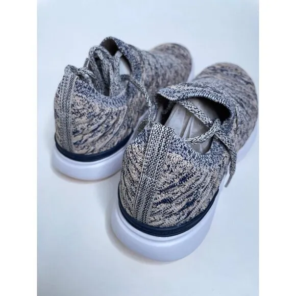 Free People APL Techloom Wave Trainers Sneakers Rose Navy Knit Size 37 US 7 New