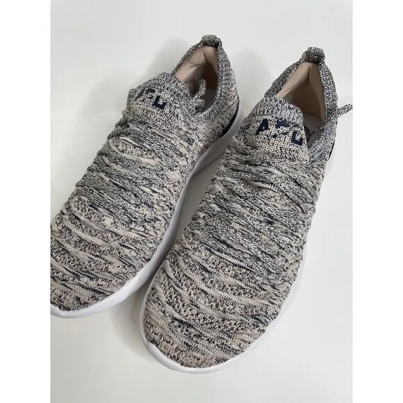 Free People APL Techloom Wave Trainers Sneakers Rose Navy Knit Sz 38.5 US 8 New