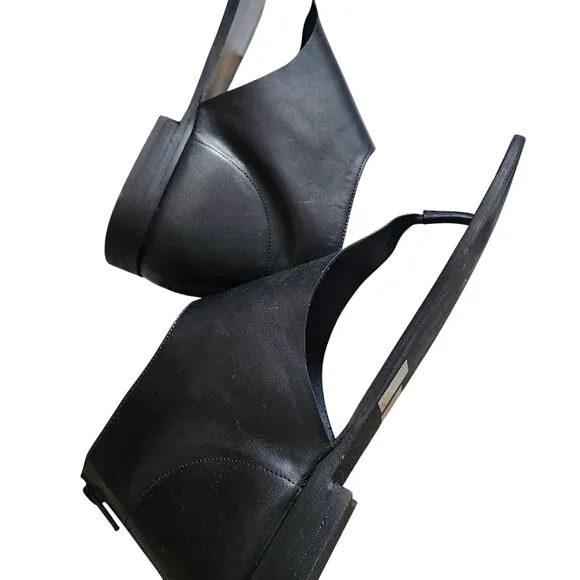 Free People Uma black leather thong sandals size 9.5