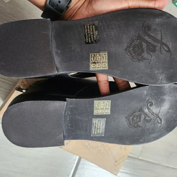 Free People Uma black leather thong sandals size 9.5