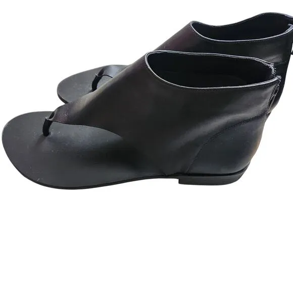 Free People Uma black leather thong sandals size 9.5