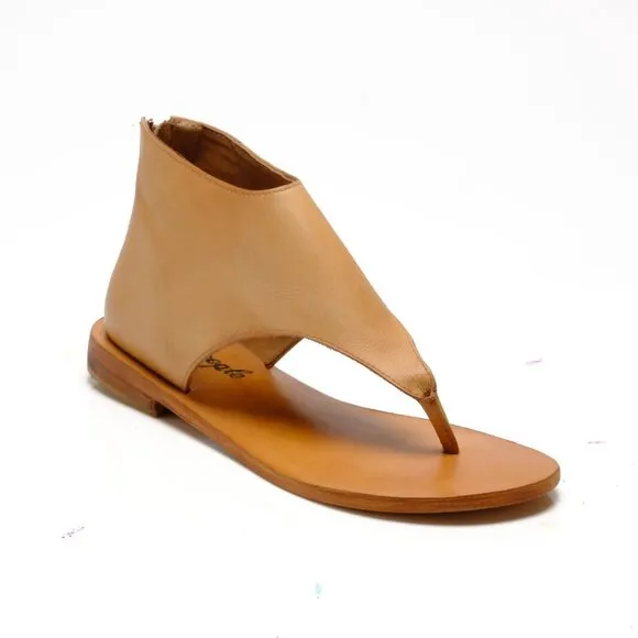 FREE PEOPLE Uma Thong Sandals / Vachetta