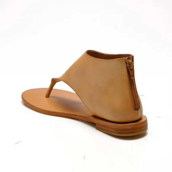 FREE PEOPLE Uma Thong Sandals / Vachetta