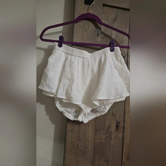 Freepeople Kerri Bloomer set. White. Size small NWT