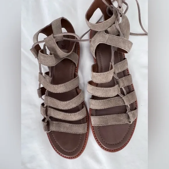 Frye Blair Side-Tie Ghillie Gladiator Sandals SZ 8 M Ash Suede
