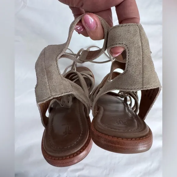 Frye Blair Side-Tie Ghillie Gladiator Sandals SZ 8 M Ash Suede