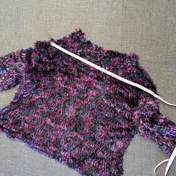 Fuzzy Pullover Crop Sweater Light Breezy