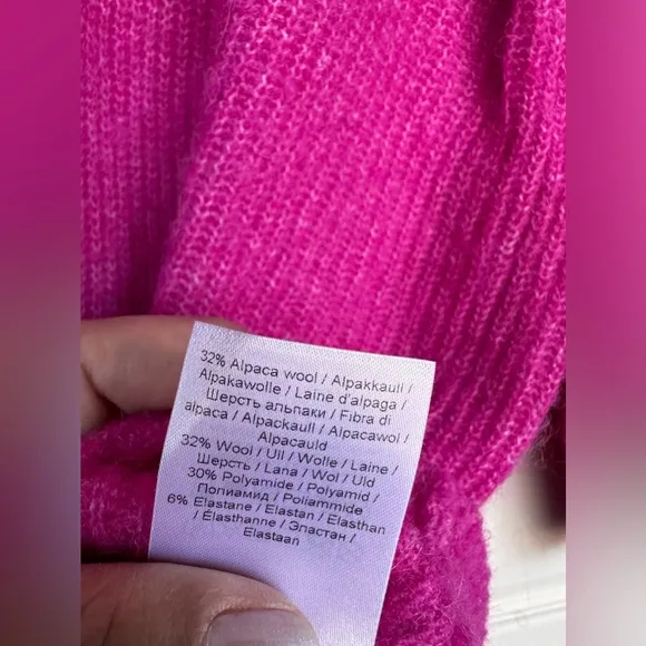 GANNI oversized v neck wool knit jumper sweater hot pink size small