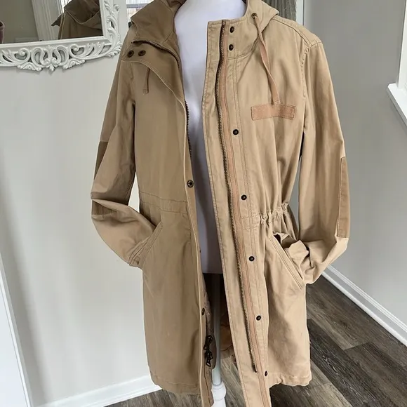 GAP 2 in 1  khaki parka jacket barn coat removable quilted lining size Small