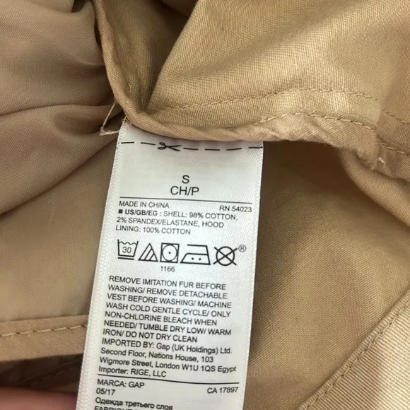 GAP 2 in 1  khaki parka jacket barn coat removable quilted lining size Small
