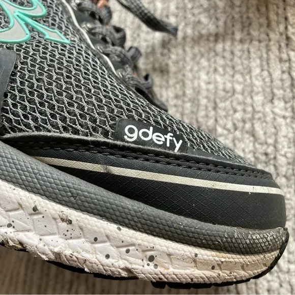 GDEFY by Gravity Defyer Mighty Walk Gray/Peach Sneakers Women's Size 7
