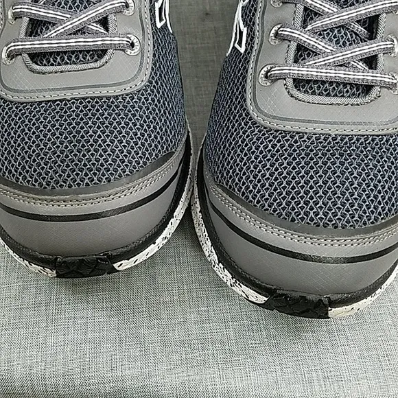 GDEFY gravity defyer Mighty walk sneakers athletic shoes Gray women's 10.5