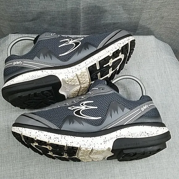 GDEFY gravity defyer Mighty walk sneakers athletic shoes Gray women's 10.5