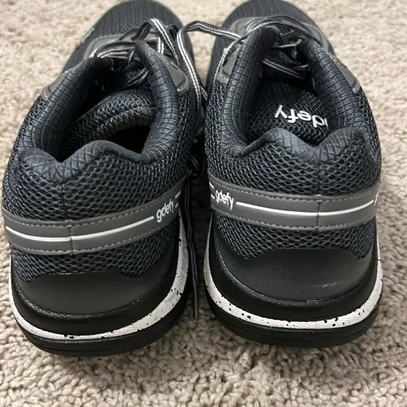 Gdefy Mighty Walk Gravity Defyer women’s size 10 gray and white sneakers