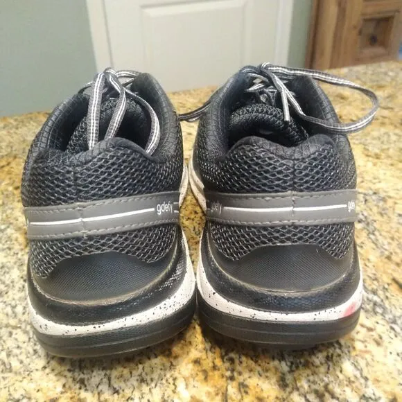 Gdefy Size 8 Women’s Gravity Defyer Mighty Walk Sneakers Gray TB9024FGS-M
