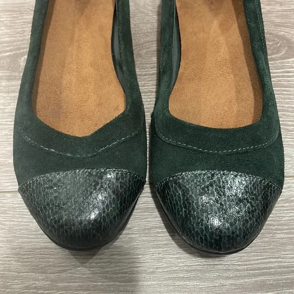 G.H. BASS &amp; CO Cara Green Leather Suede Reptile Ballet Flat 8.5