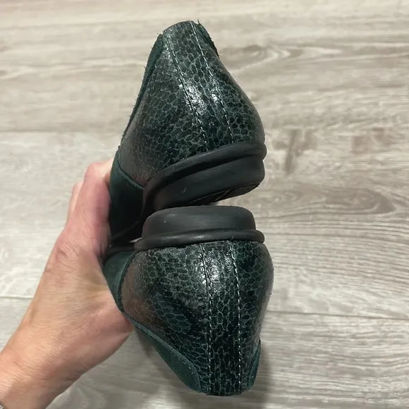G.H. BASS &amp; CO Cara Green Leather Suede Reptile Ballet Flat 8.5