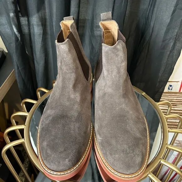 G.H.BASS CHELSEA SUEDE BUCK NEW