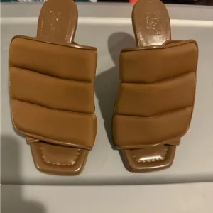 Gia Borghini  selva padded mules