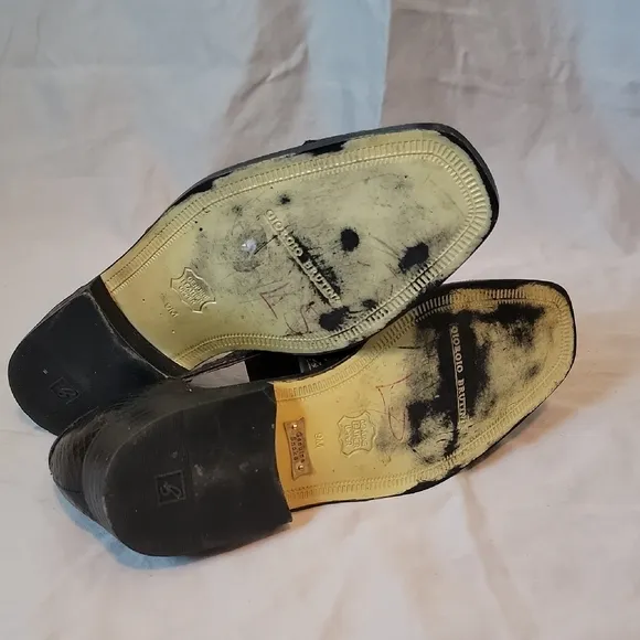 Giorgio Brutini Black LeathLoafers with Sleek Design