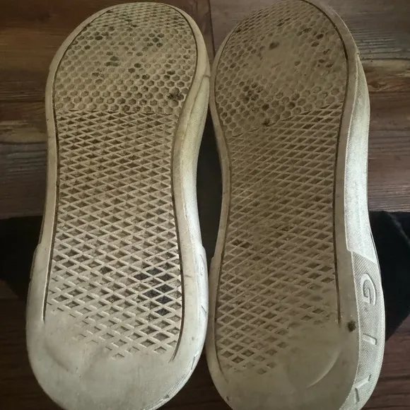 Givenchy George V Logo Sneakers