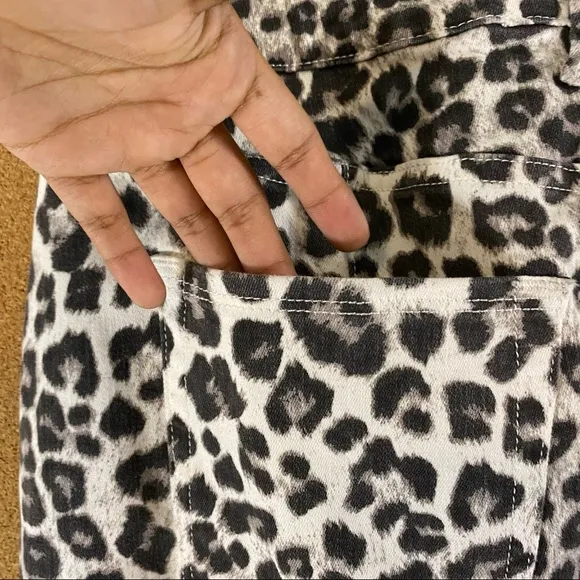 GOOD AMERICAN SNOW LEOPARD PRINT  MINI SKIRT