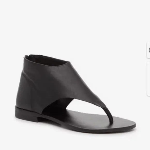 Gorgeous, Free People Uma leather thong sandals ❤️