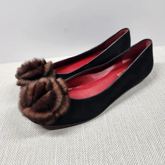 Grigiarancio by Calzaturificio Marco size 7.5 M black leather flats fur rose
