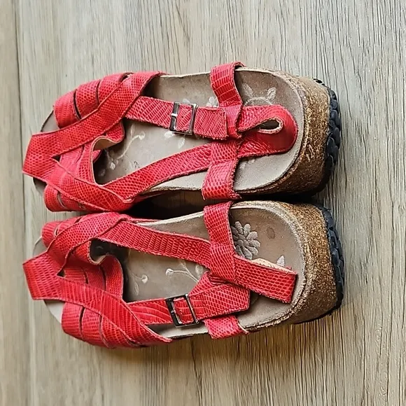 Haflinger Red Leather Gladiator Cork Sandals 38 / 7