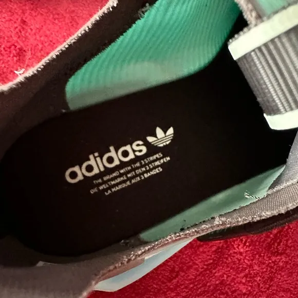 Halo x Adidas NMD V3 men’s sneakers, excellent condition. 6.5.