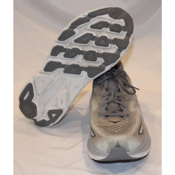 Hoka One Men's Clifton 9 Running Athletic Sneakers GRAY 11 EE WIDE NIB