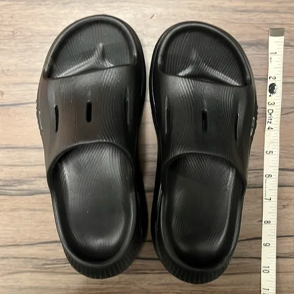 HOKA Ora Recovery Slide 3, size W5