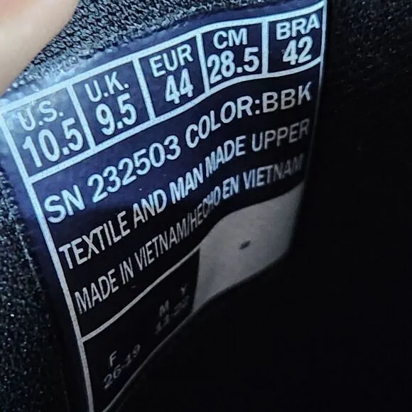 ⛔️HP 11/5⛔NIB Skechers Black Arch Fit Air Cooled Memory Foam Men's 10.5 Sneakers