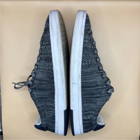 Hugo Boss Men’s Rayadv Knit-like Sneakers Size 42 (9US) grey/white GUC