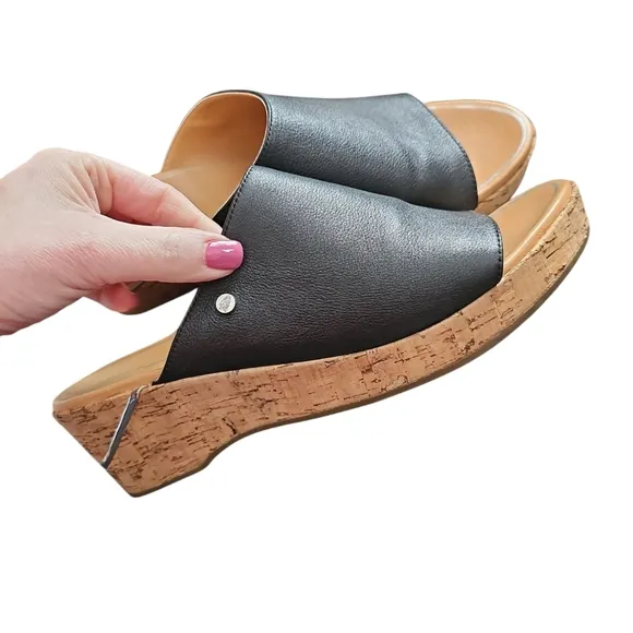 Hush Puppies Maya slides Black leather cork Wedge Sandals sz 12 SH238